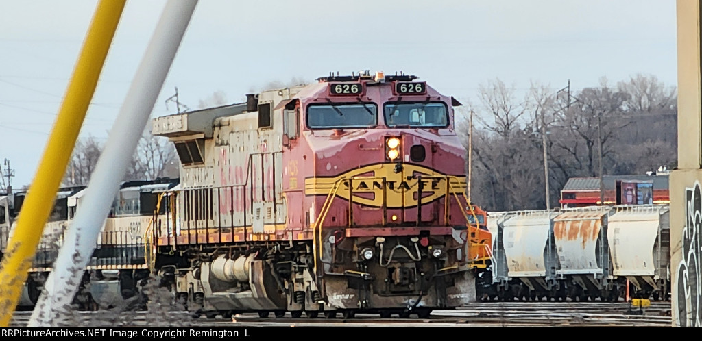 BNSF Warbonnet 626